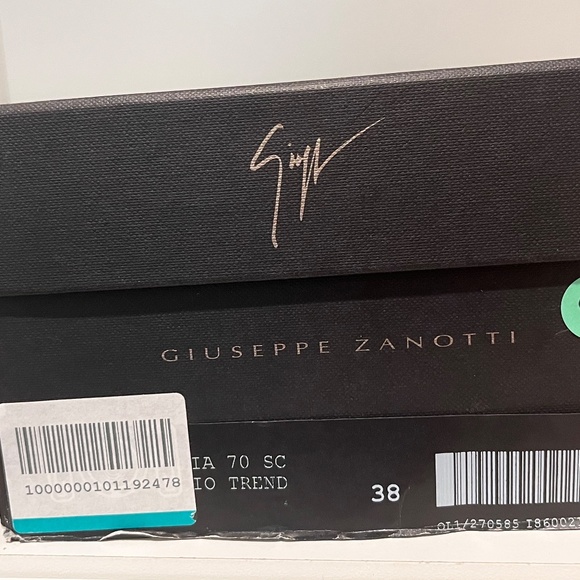 Giuseppe Zanotti Red Suede Pumps Block Heels - Picture 11 of 11